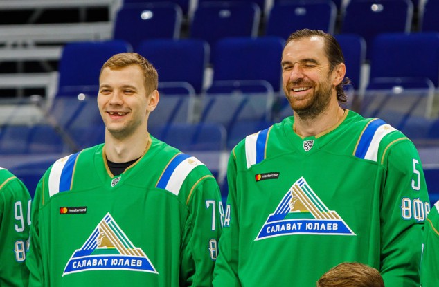 萨拉瓦特·尤拉耶夫冰球俱乐部换上了新的LOGO
